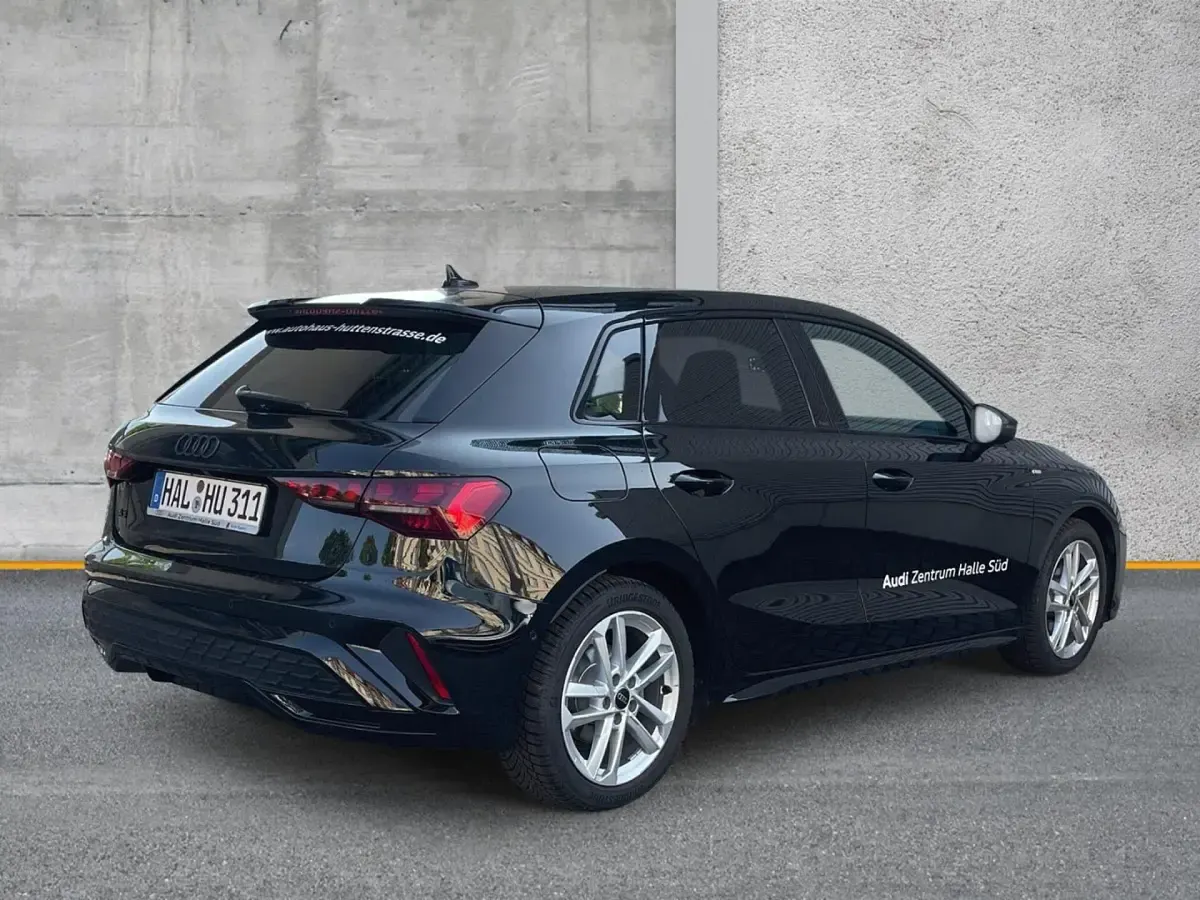 Gebraucht Audi A3 S-Line 150 PS (110 kW) 2025 Außenfarbe: Limousine