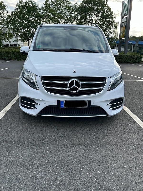 Weiß Gebraucht 2017 Mercedes V250 AMG Van / Kleinbus | 33.800 € (Superpreis) - Bild 1/4
