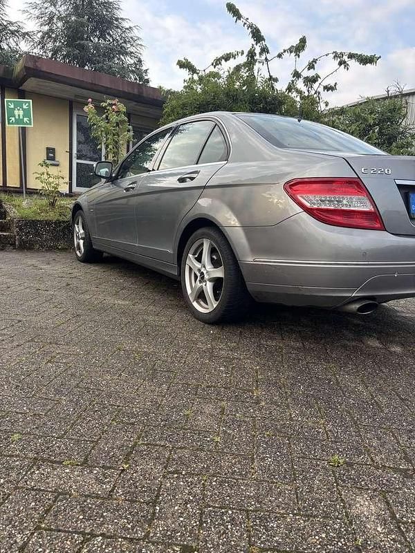Gebraucht Mercedes C220 Elegance 170 PS (125 kW) 2007 Limousine