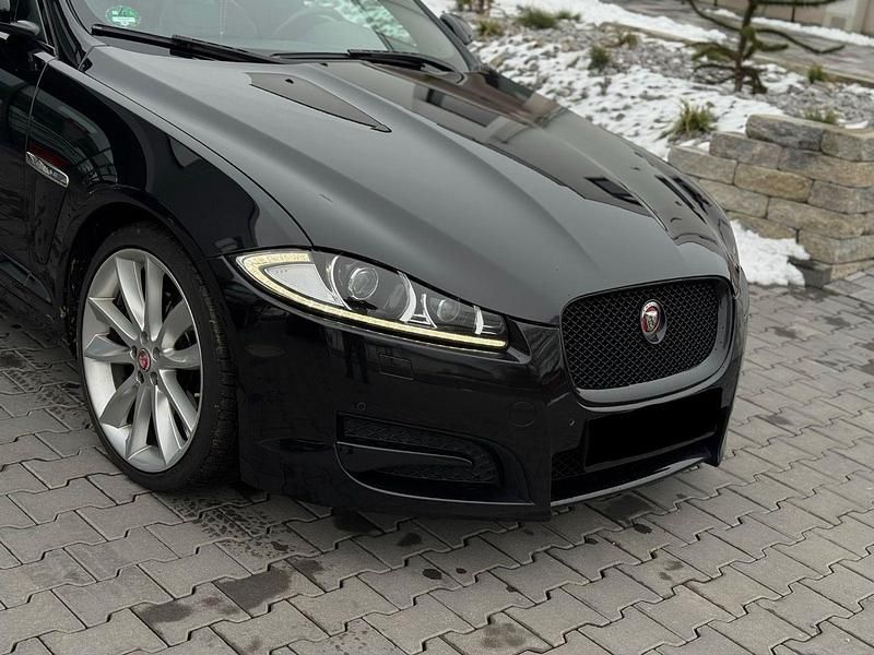 Gebraucht Jaguar XF R-Sport 200 PS (147 kW) 2015 Schwarz Limousine