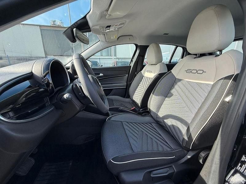 Gebraucht Fiat 600 101 PS (74 kW) 2024 Schwarz SUV