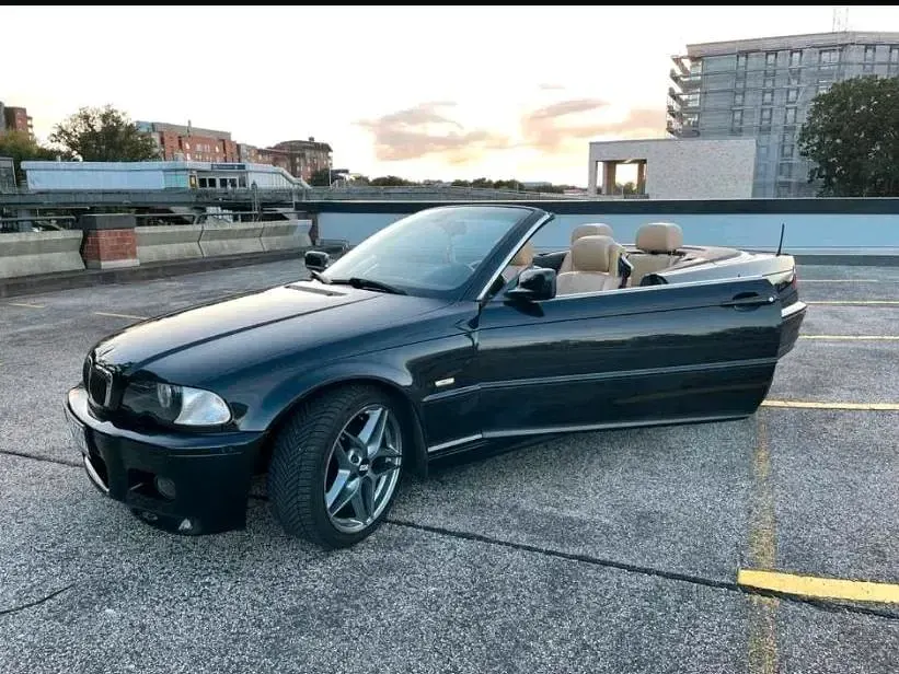 Gebraucht BMW 320 Cabriolet Basis 170 PS (125 kW) 2002 Schwarz Cabrio