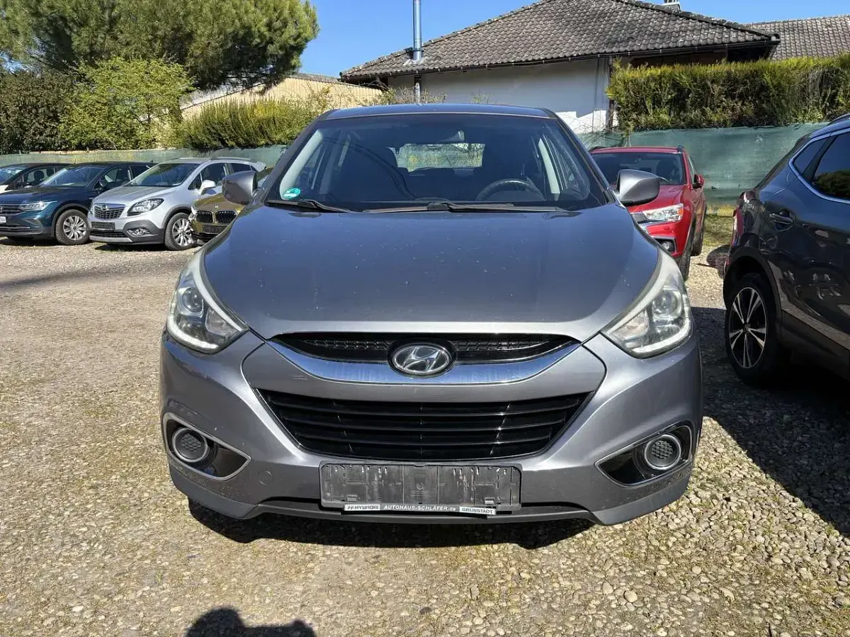 Gebraucht Hyundai ix35 Classic 135 PS (99 kW) 2013 Steel gray / met SUV