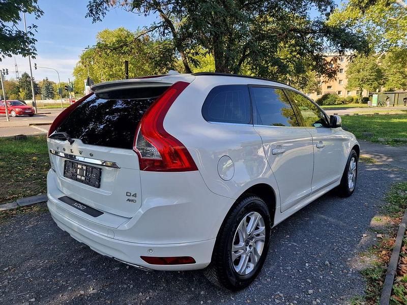 Gebraucht Volvo XC60 Kinetic 190 PS (139 kW) 2016 Weiß SUV
