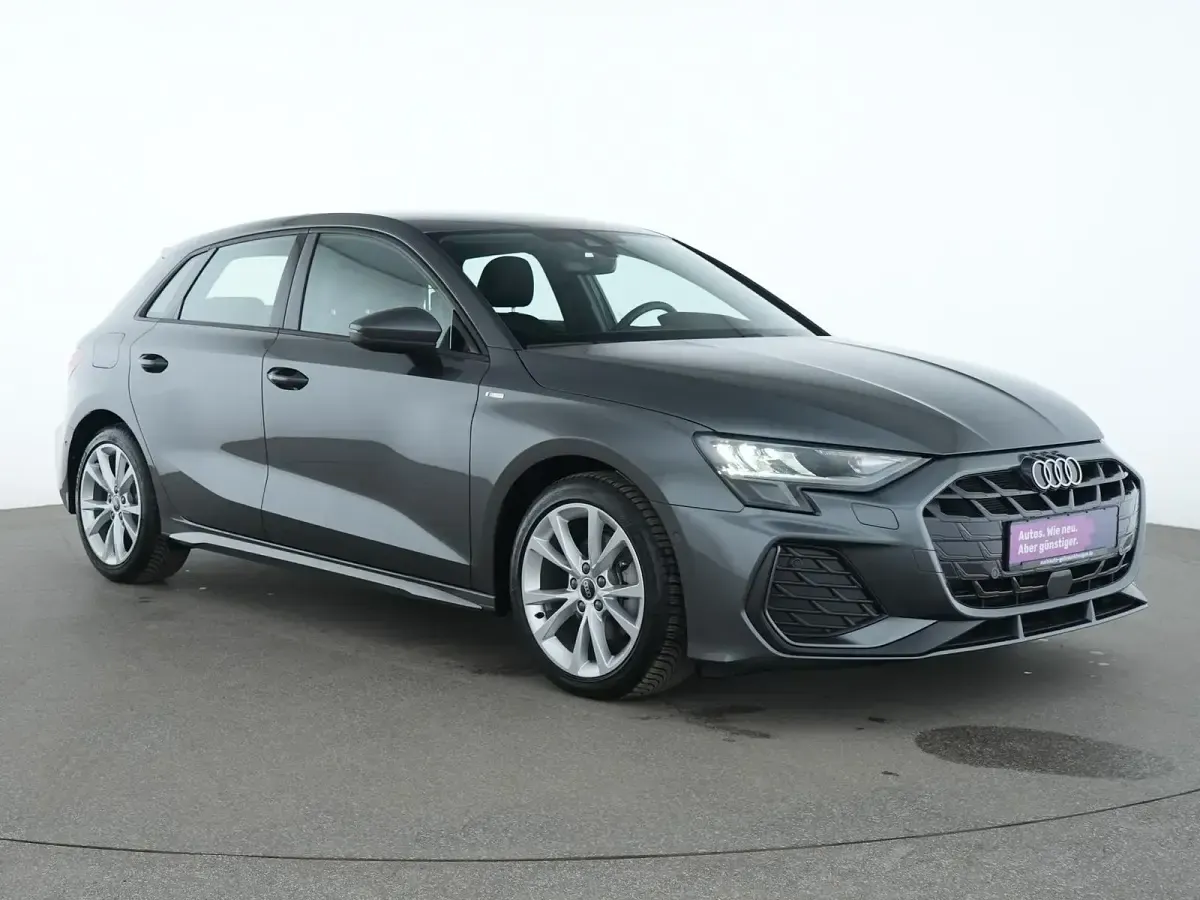 Gebraucht Audi A3 S-Line 150 PS (110 kW) 2025 Daytonagrau Limousine