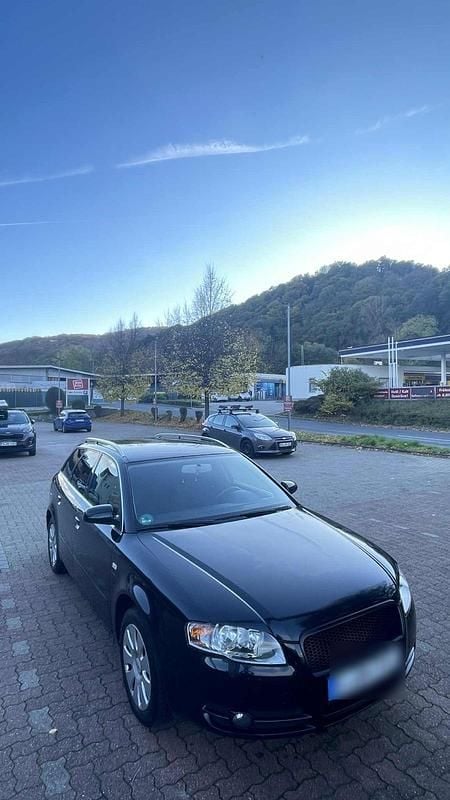 Schwarz Gebraucht 2006 Audi A4 Kombi | 2.300 € (Etwas zu teuer) - Bild 1/4