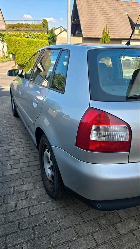 Gebraucht Audi A3 102 PS (75 kW) 2003 Silber Kleinwagen