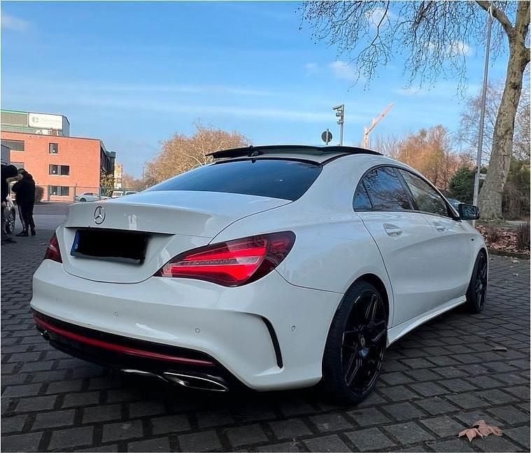 Gebraucht Mercedes CLA250 AMG 218 PS (160 kW) 2016 Weiß Limousine