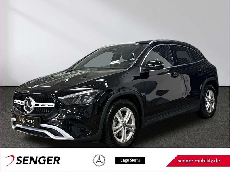 Schwarz Gebraucht 2024 Mercedes GLA200 SUV | 36.490 € (Guter Preis) - Bild 1/3
