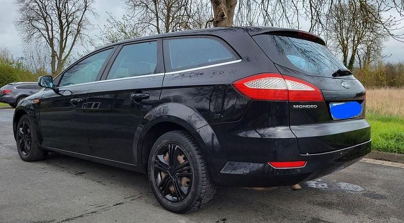 Gebraucht Ford Mondeo 140 PS (102 kW) 2007 Schwarz Limousine
