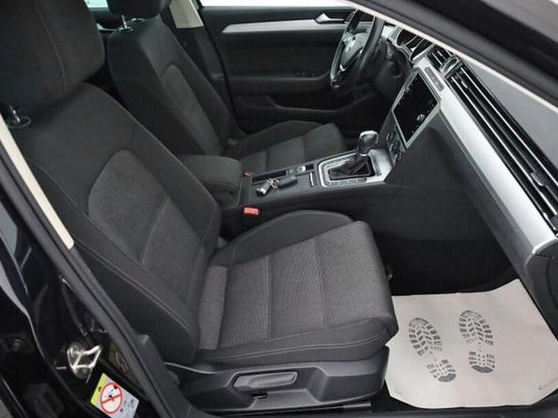 Gebraucht VW Passat Comfortline 190 PS (139 kW) 2019 Schwarz Kombi