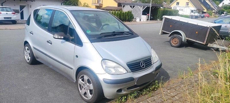 Silber Gebraucht 2004 Mercedes A170 Avantgarde Van / Kleinbus | 1.250 € (Fairer Preis) - Bild 1/4