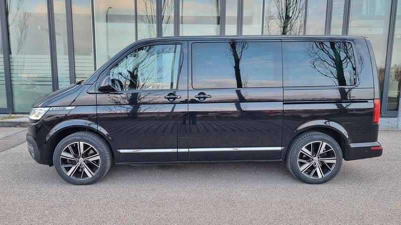 Gebraucht VW Multivan Highline 199 PS (146 kW) 2020 Schwarz Van