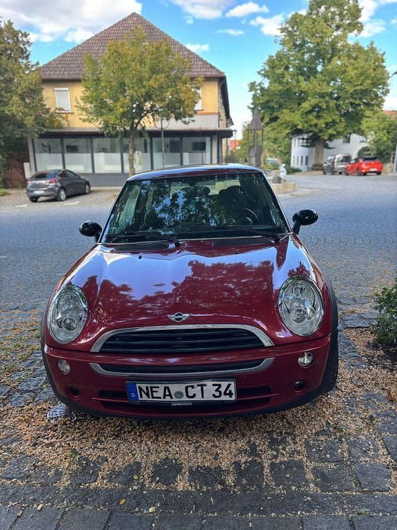 Rot Gebraucht 2006 Mini ONE Seven Kleinwagen | 3.500 € (Fairer Preis) - Bild 1/4