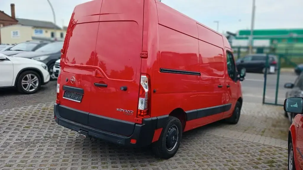 Gebraucht Opel Movano 179 PS (131 kW) 2020 Rot Limousine