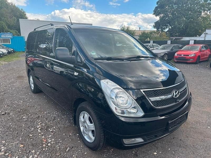 Schwarz Gebraucht 2012 Hyundai H-1 Premium Van / Kleinbus | 12.600 € (Guter Preis) - Bild 1/4