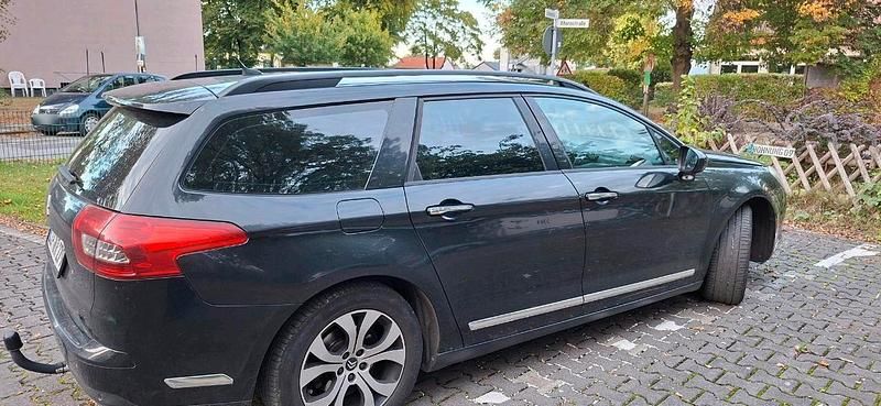 Gebraucht Citroën C5 140 PS (102 kW) 2011 Schwarz Limousine