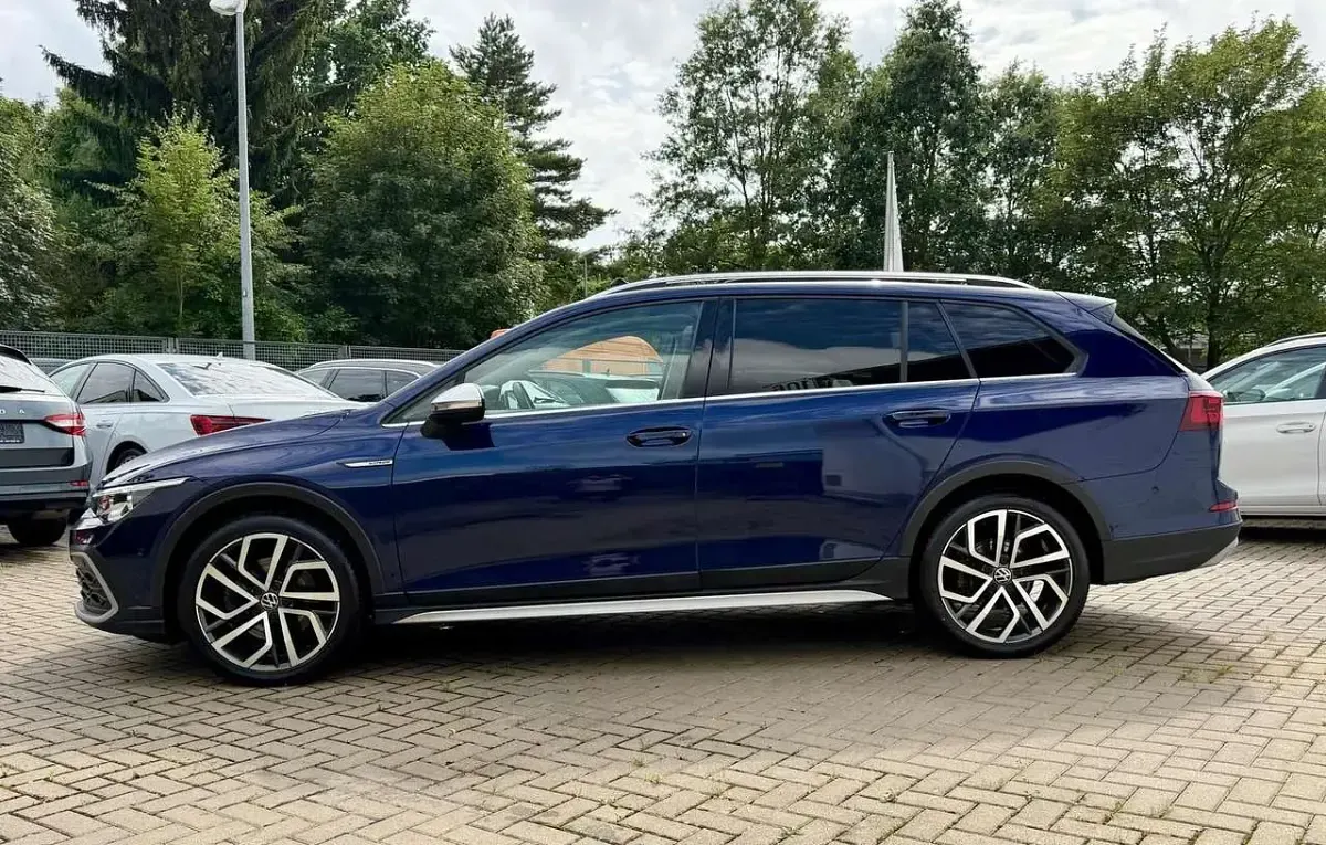 Gebraucht VW Golf Alltrack 200 PS (147 kW) 2022 Blau Kombi