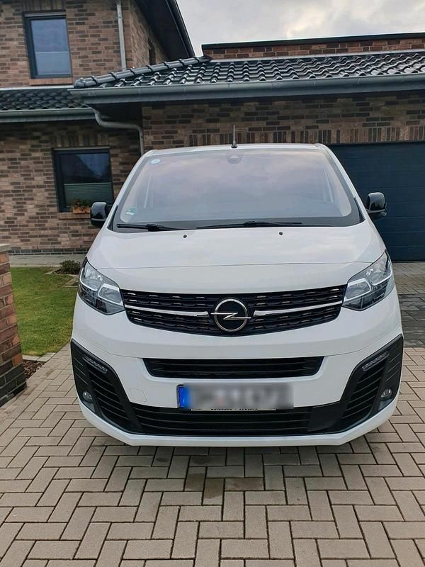 Gebraucht Opel Vivaro 144 PS (105 kW) 2022 Weiß Van / Kleinbus