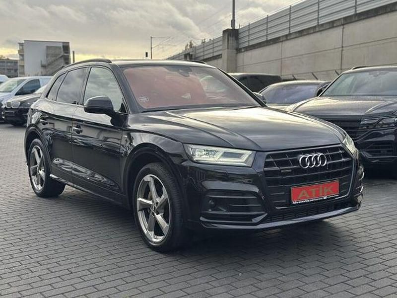 Mythosschwarz (metallic) Gebraucht 2019 Audi Q5 Ambiente SUV | 28.880 € (Etwas zu teuer) - Bild 1/4