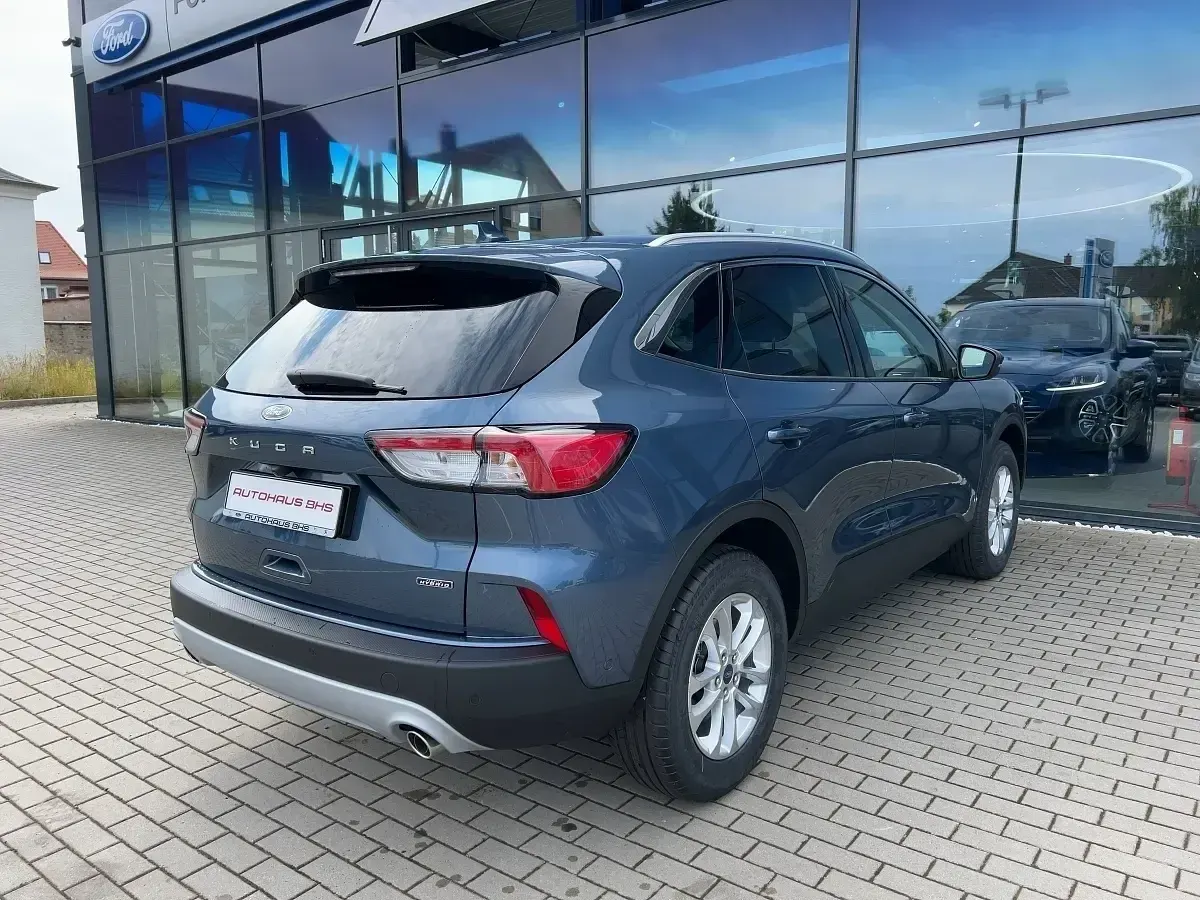 Gebraucht Ford Kuga Titanium 152 PS (111 kW) 2024 Chromablau (blau) SUV