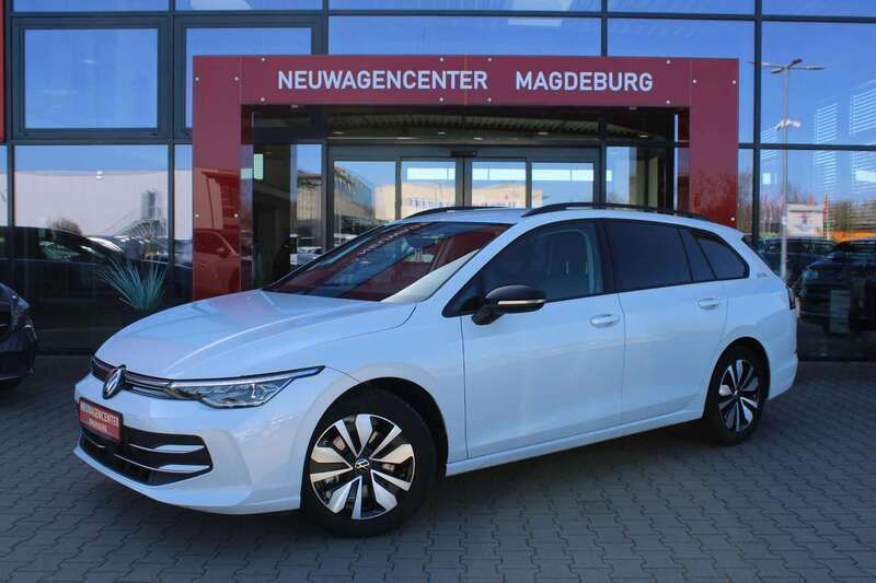 Oryxweiß perlmutteffekt Gebraucht 2024 VW Golf VIII Goal Kombi | 29.980 € - Bild 1/4