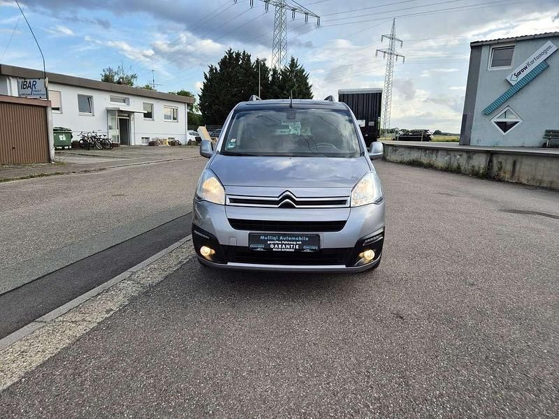 Gebraucht Citroën Berlingo Shine 120 PS (88 kW) 2017 Gris artense Van / Kleinbus