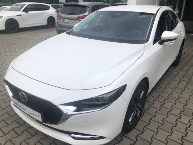 Weiss Gebraucht 2021 Mazda 3 Selection Limousine | 22.890 € (Fairer Preis) - Bild 1/4