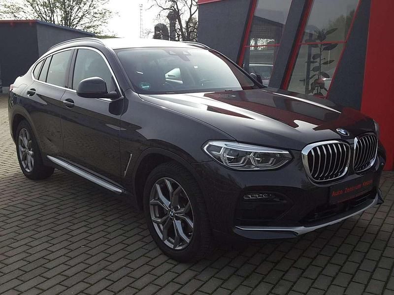 Gebraucht BMW X4 xLine 190 PS (139 kW) 2021 Sophistograu brillanteffekt (metallic) SUV