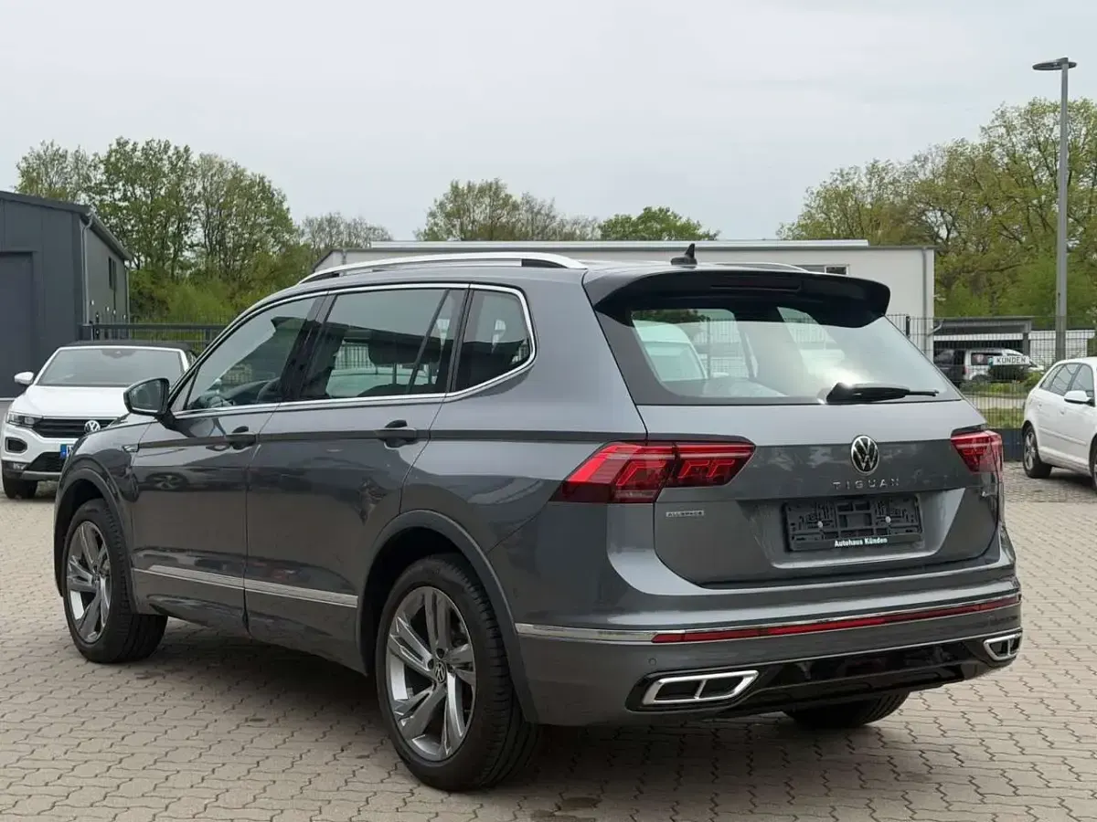 Second-hand VW Tiguan R-line 200 CP (147 kW) 2022 Gri SUV