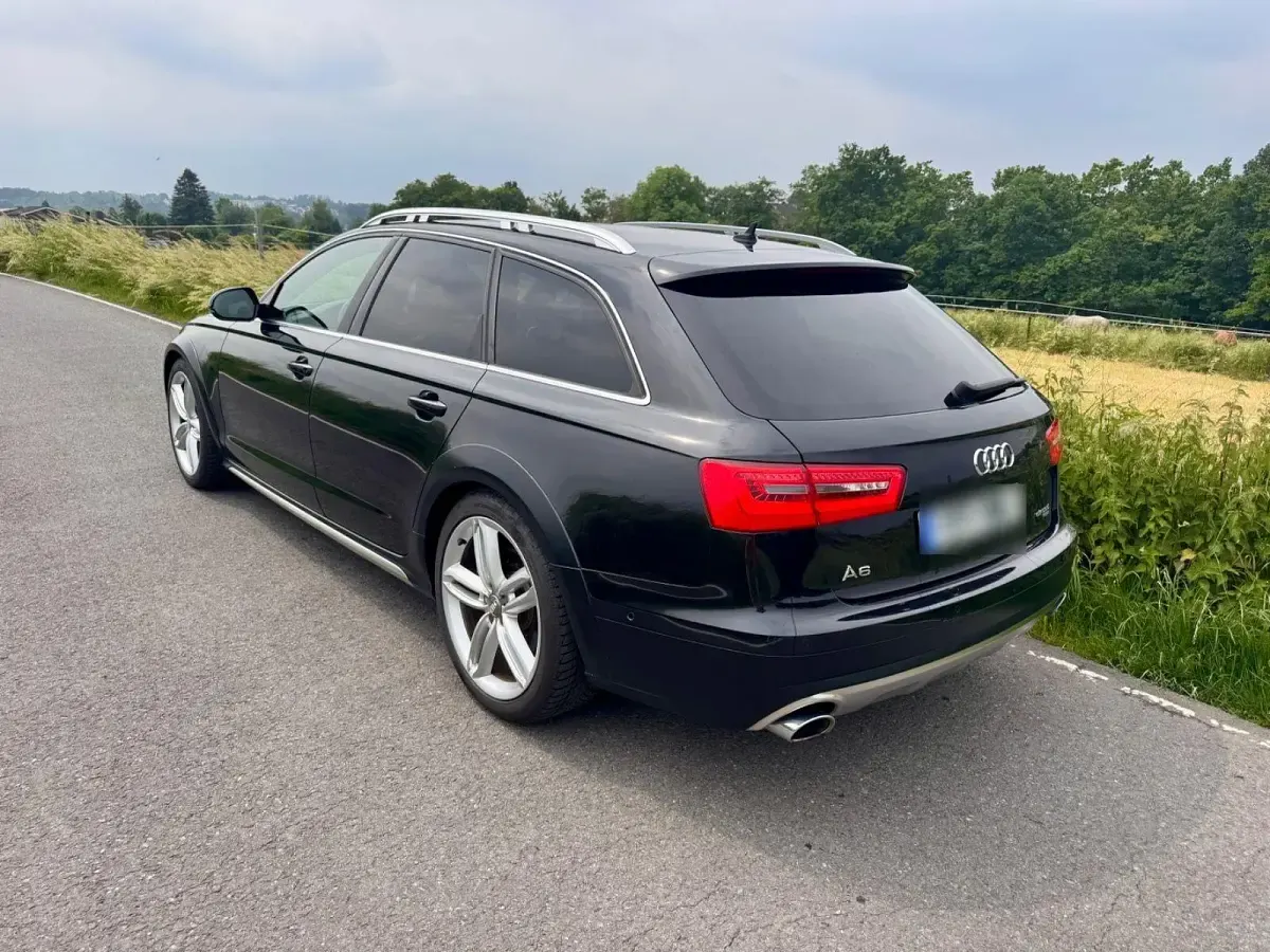 Gebraucht Audi A6 Allroad Ambiente 245 PS (180 kW) 2014 Schwarz Kombi