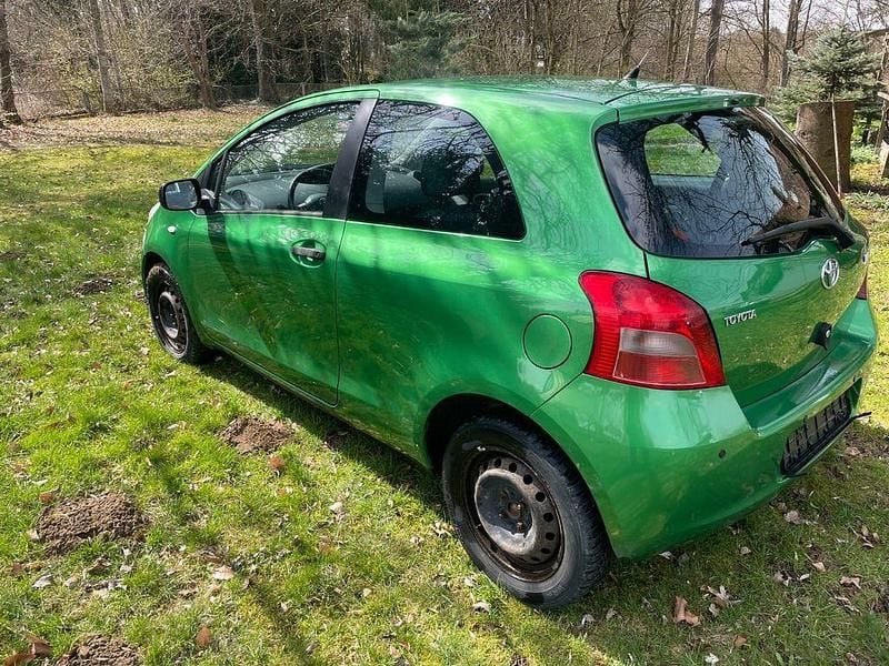 Gebraucht Toyota Yaris Style 69 PS (50 kW) 2008 Grün Kleinwagen