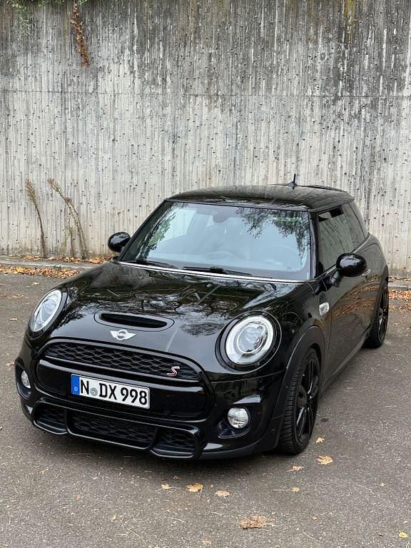 Schwarz Gebraucht 2015 Mini Cooper S Kleinwagen | 17.900 € (Fairer Preis) - Bild 1/4