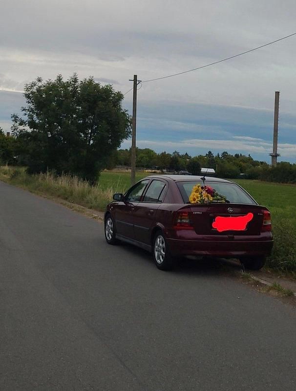 Gebraucht Opel Astra 100 PS (73 kW) 2002 Violet Kleinwagen