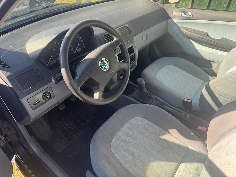 Gebraucht Skoda Fabia 75 PS (55 kW) 2001 Schwarz Kleinwagen