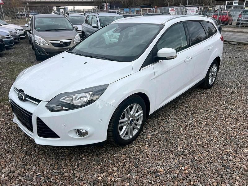 Gebraucht Ford Focus 103 PS (75 kW) 2014 Weiß Kombi