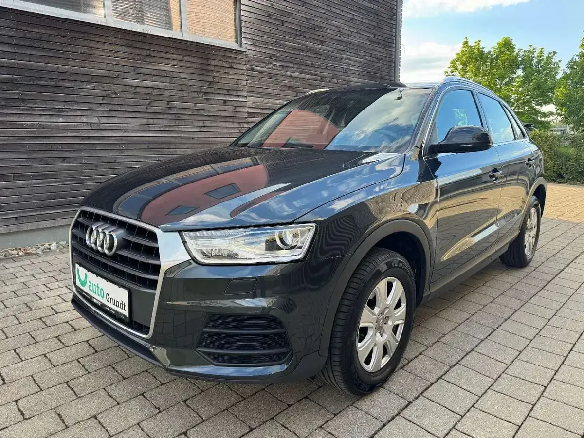 Używany Audi Q3 S-Line 125 KM (91 kW) 2018 Szary SUV