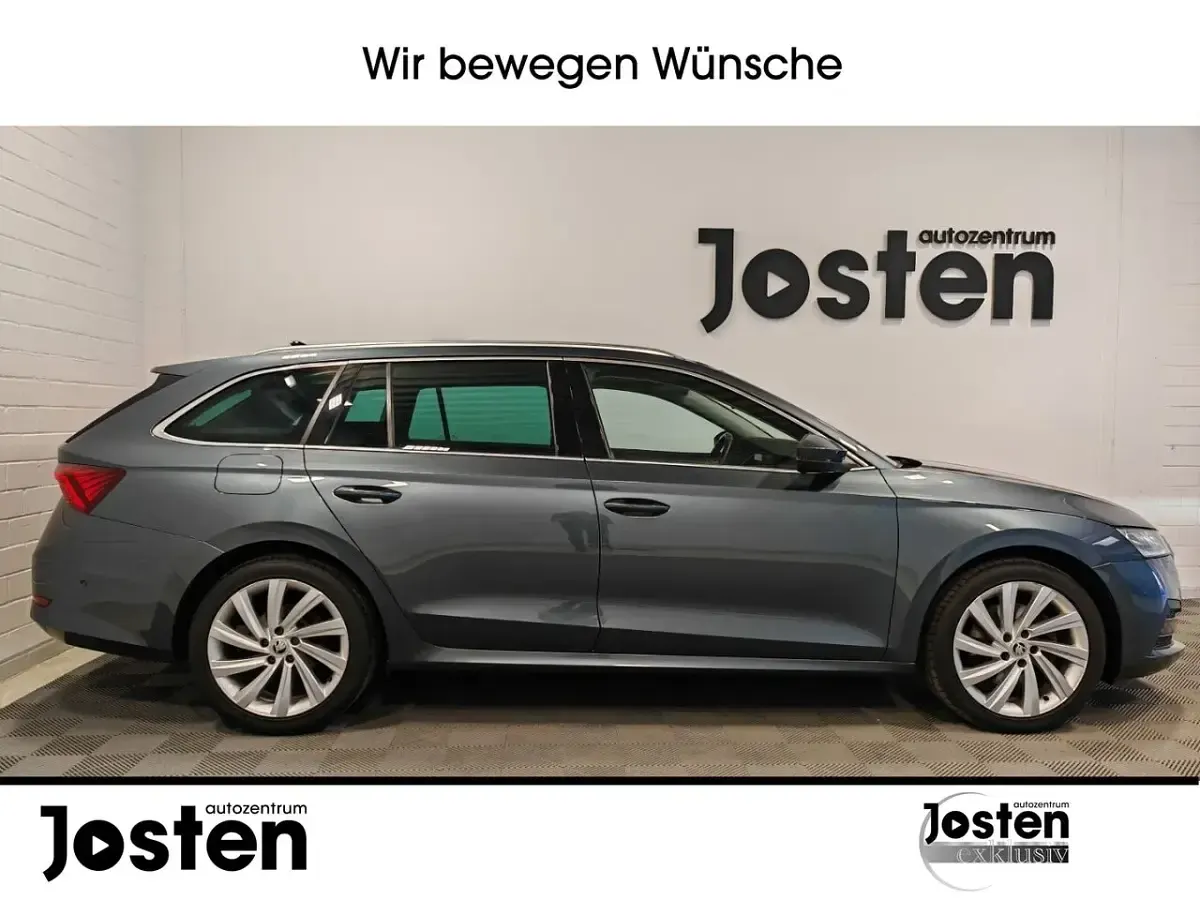 Gebraucht Skoda Octavia First Edition 150 PS (110 kW) 2020 Grau (quarzgrau metallic) Kombi