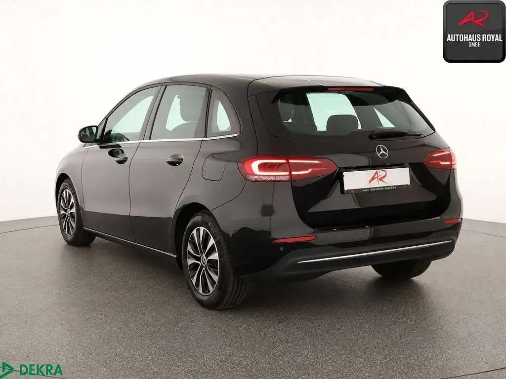 Gebraucht Mercedes B180 Style 136 PS (100 kW) 2021 Schwarz Van / Kleinbus