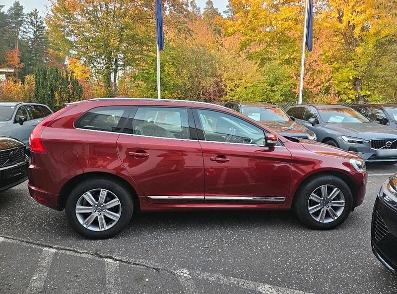 Gebraucht Volvo XC60 Summum 190 PS (139 kW) 2016 Rot SUV