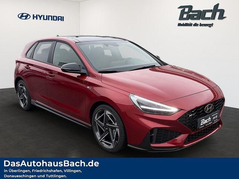 Neu Hyundai i30 N Line 140 PS (102 kW) 2025 Rot Limousine