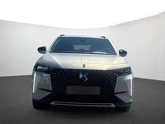 Gebraucht DS Automobiles DS7 Crossback Opera 306 PS (225 kW) 2024 Silber SUV