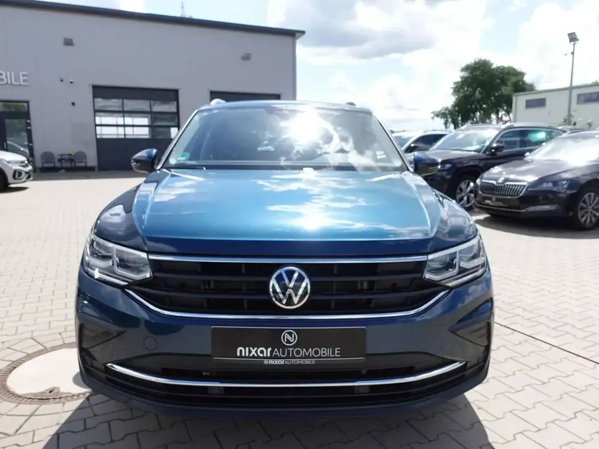 Gebraucht VW Tiguan Active 150 PS (110 kW) 2022 Nightshade blue metallic SUV