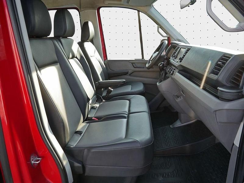 Gebraucht VW Crafter 177 PS (130 kW) 2019 Rot Van