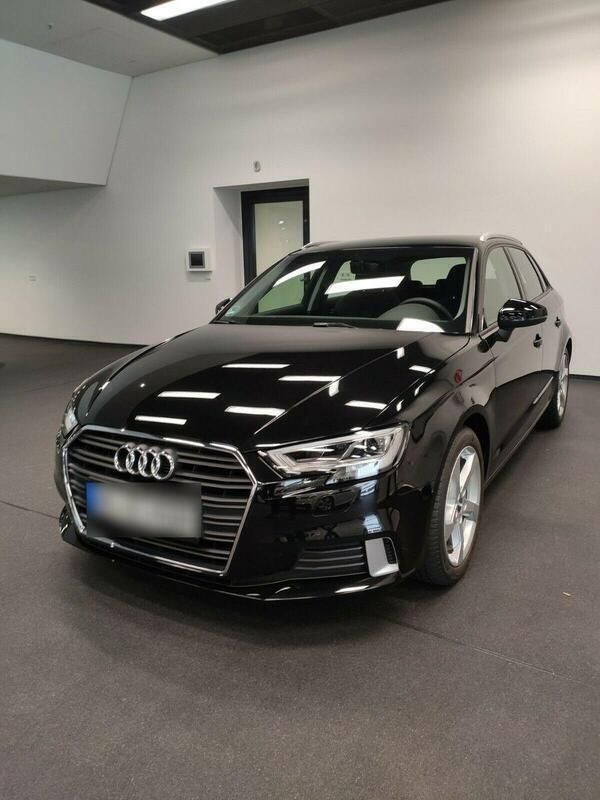 Schwarz Gebraucht 2018 Audi A3 Sportback S-Line Kombi | 21.900 € (Fairer Preis) - Bild 1/4