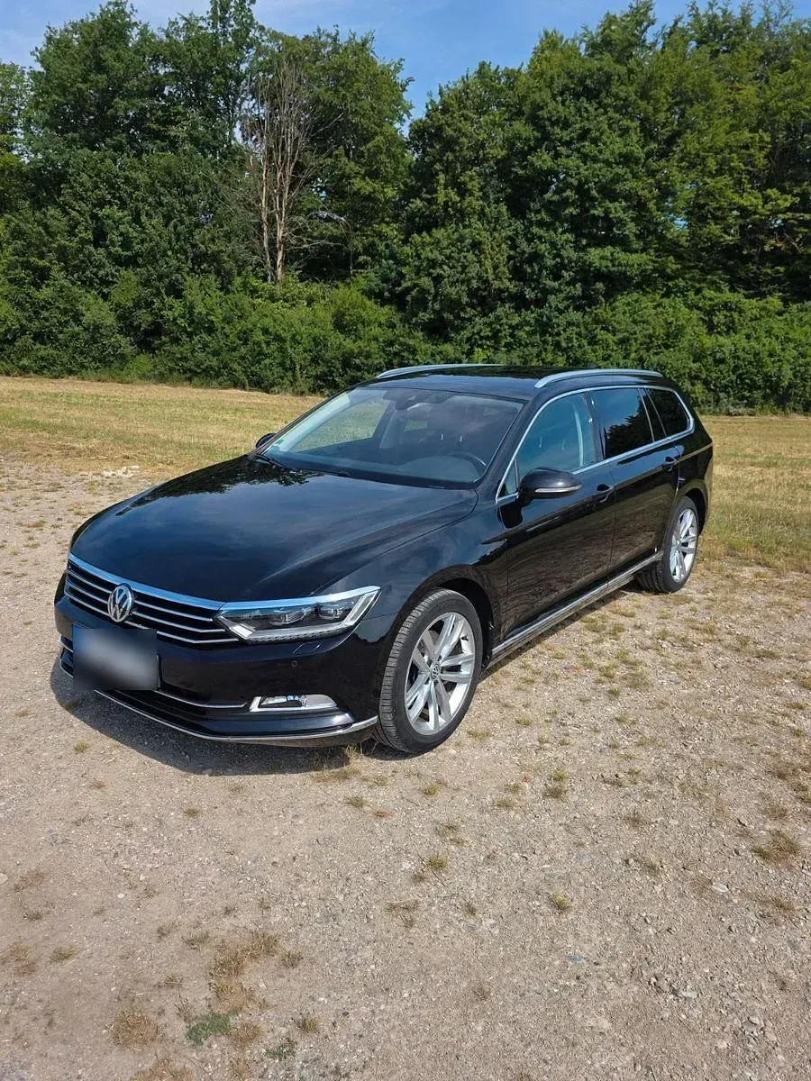 Gebraucht VW Passat Highline 150 PS (110 kW) 2018 Schwarz Kombi
