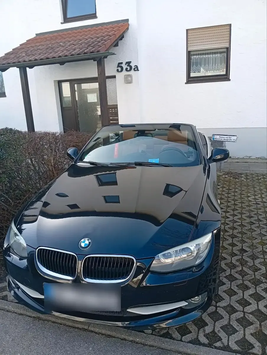Gebraucht BMW 320 Cabriolet 184 PS (135 kW) 2012 Schwarz Cabrio