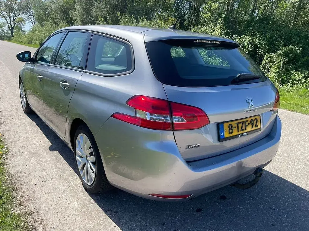 Gebraucht Peugeot 308 SW 120 PS (88 kW) 2014 Grau Kombi