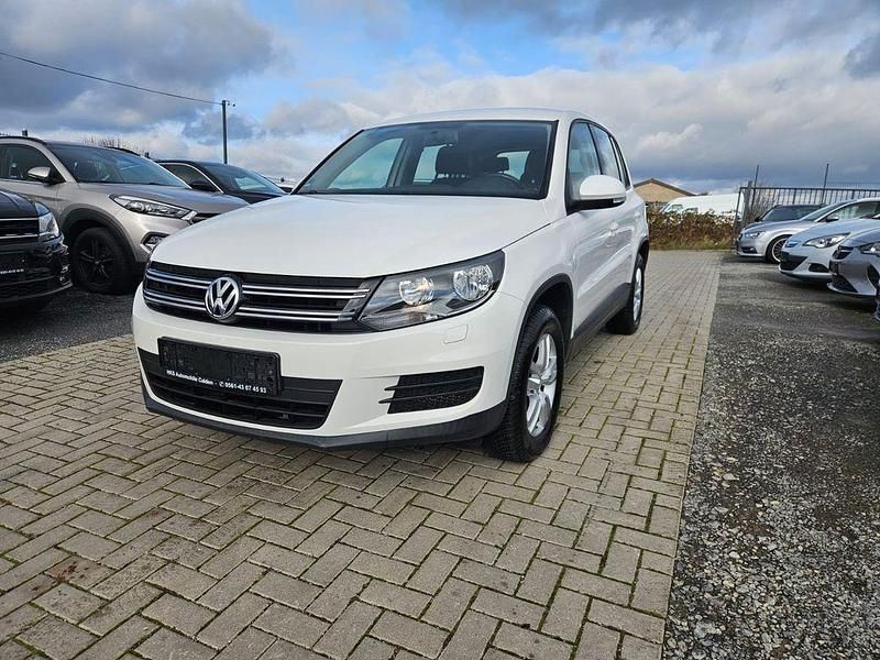 Weiß Gebraucht 2013 VW Tiguan Trendline SUV | 7.950 € (Fairer Preis) - Bild 1/4