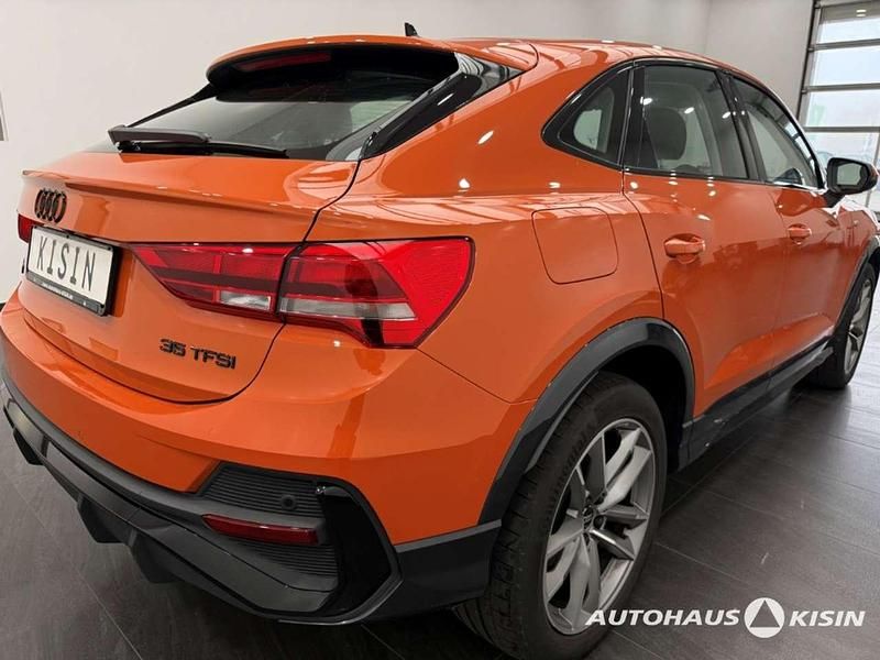 Gebraucht Audi Q3 Sportback S-Line 150 PS (110 kW) 2024 Orange SUV